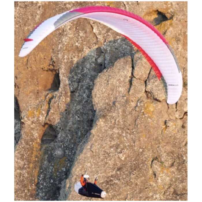 Advance paragliding Omega ULS competitie paraglider.