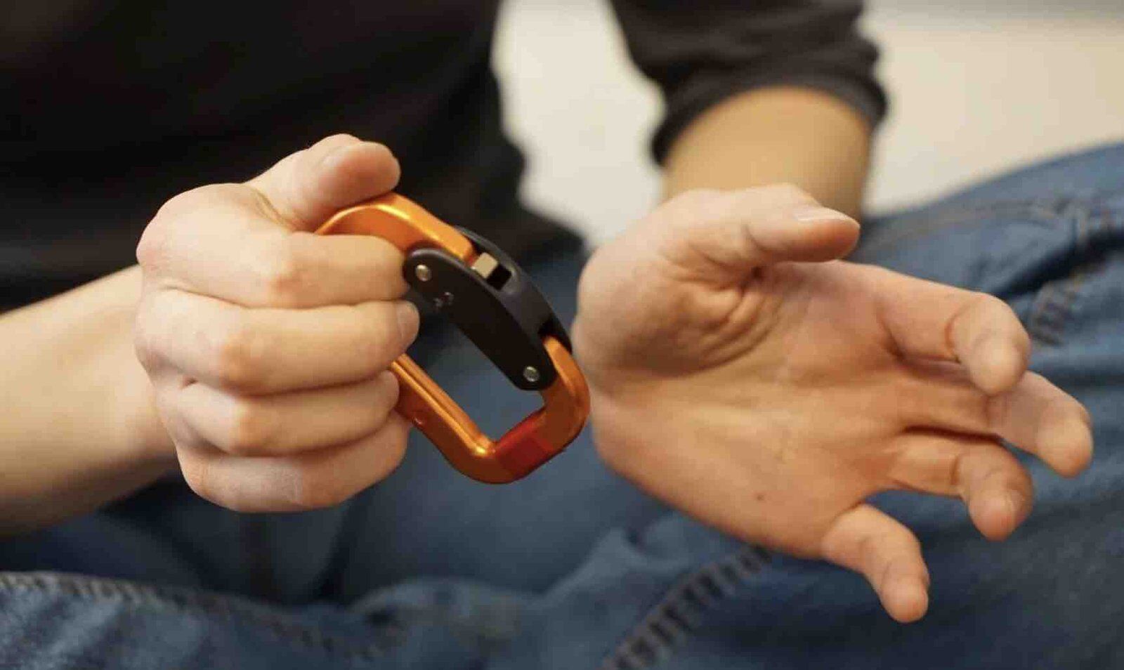 paragliding karabiners van austrialpine