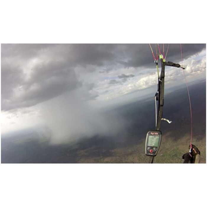 paragliding instrument Syride GPS V3 in gebruik.