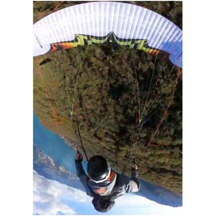 U-Turn Razorblade in flight