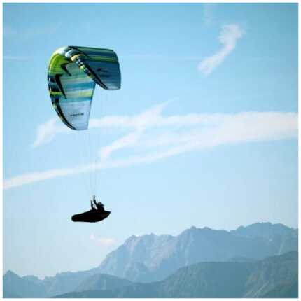U-Turn Infinity 5 EN-B paraglider